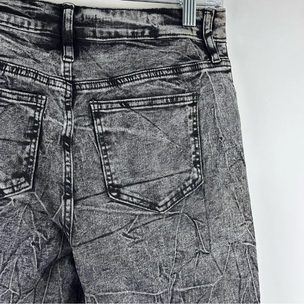 Fashion Nova Women's Straight Leg Stone Wash Jeans